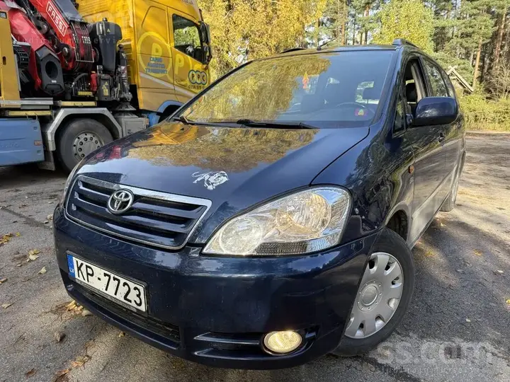 Toyota Avensis Verso