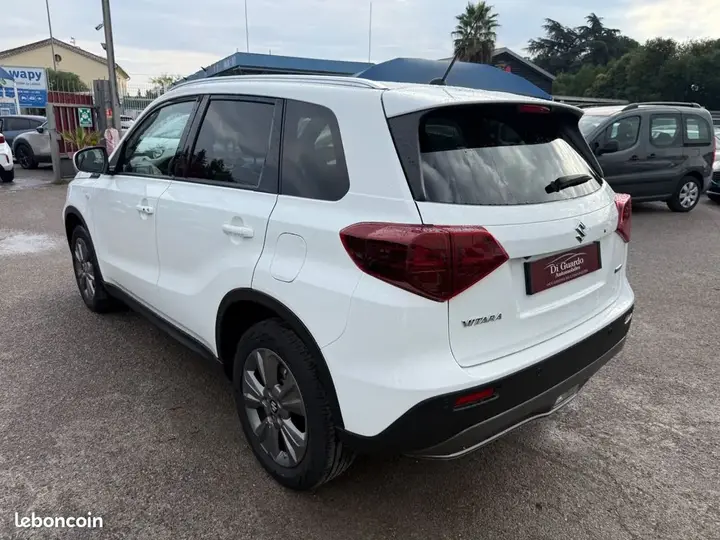 Suzuki Vitara 2024 photo 4