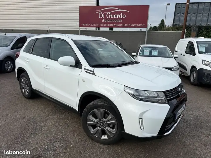 Suzuki Vitara 2024 photo 3
