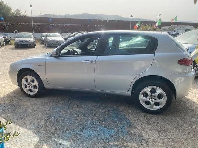 Alfa Romeo 147 2010 photo 4