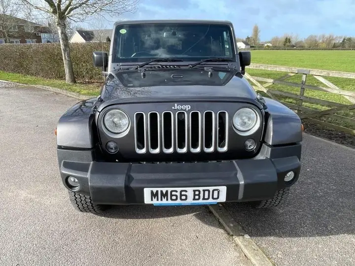 Jeep Wrangler 2017 photo 2