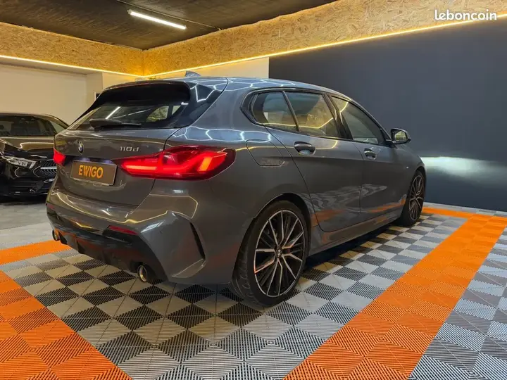 BMW 1 Series 2021 photo 2