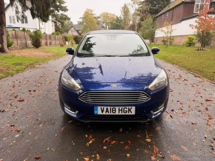 Ford Focus 2018 photo 2