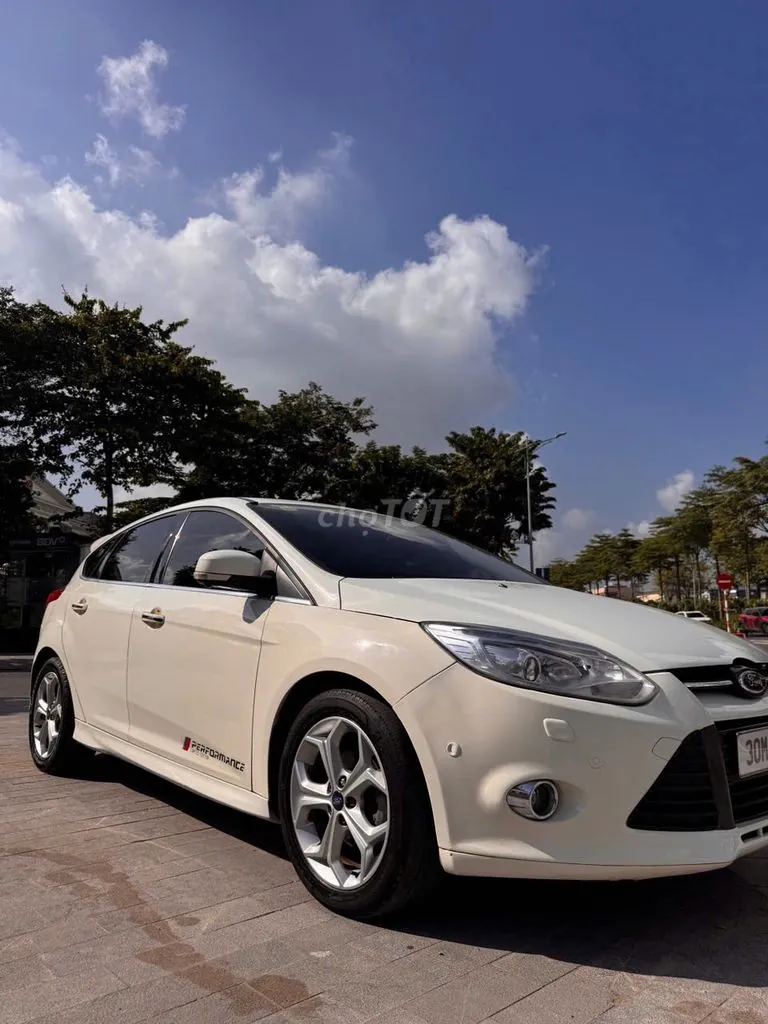 Ford Focus 2014 photo 2
