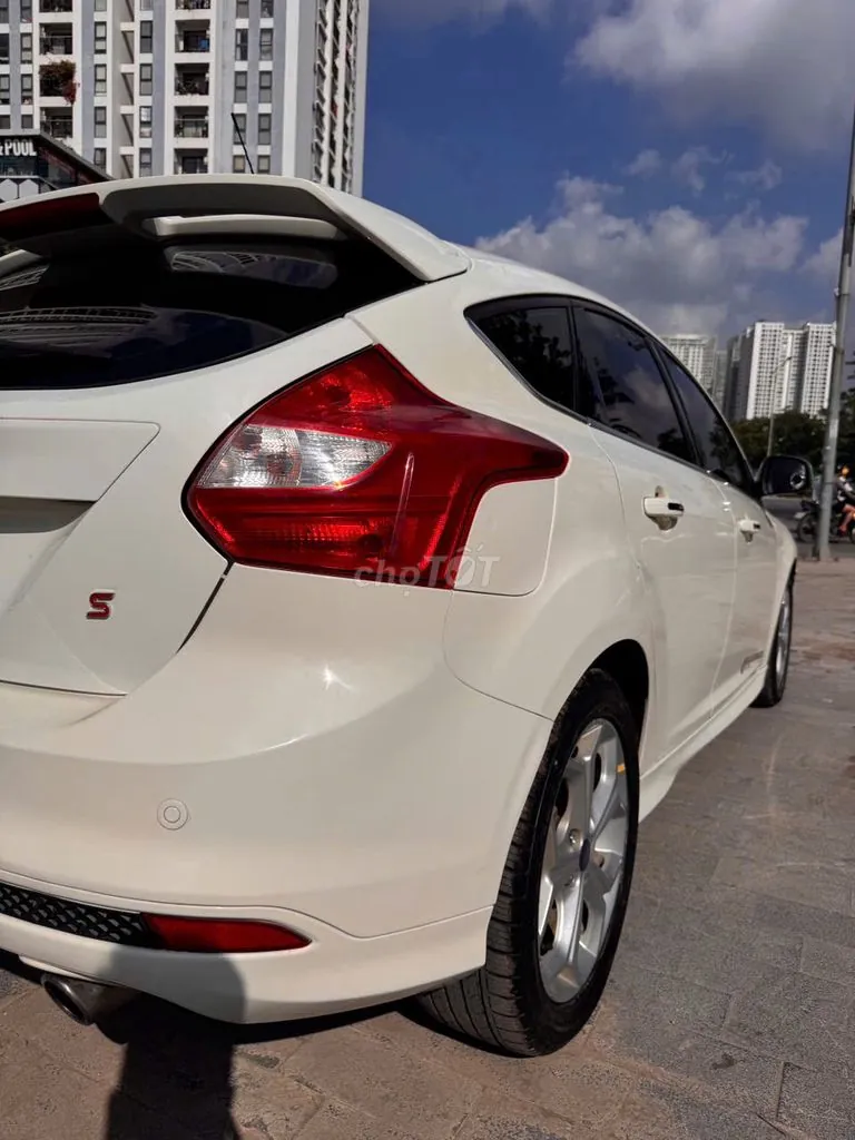 Ford Focus 2014 photo 5