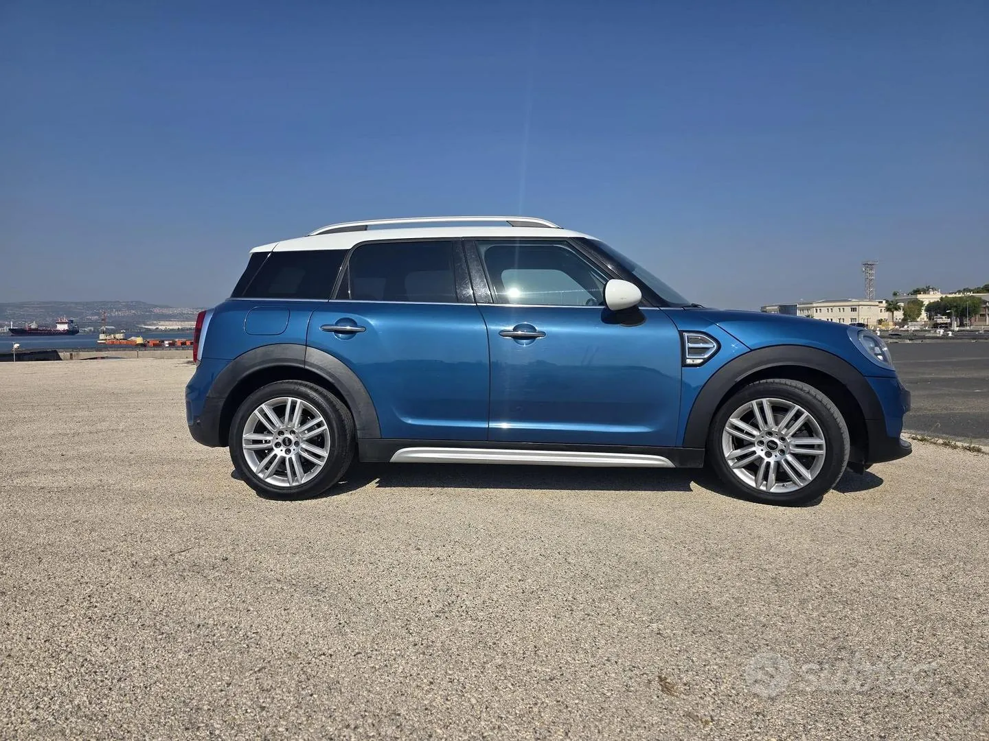 Mini Countryman 2017 photo 2