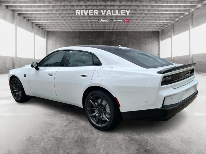 Dodge Charger 2026 photo 5