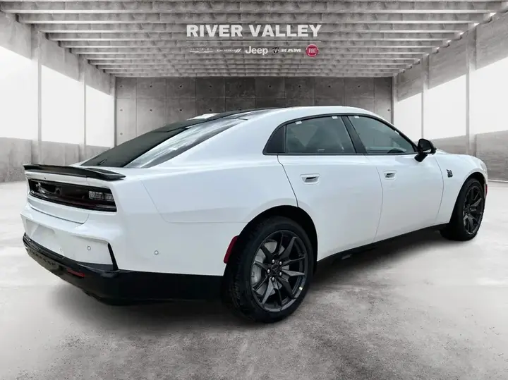 Dodge Charger 2026 photo 3