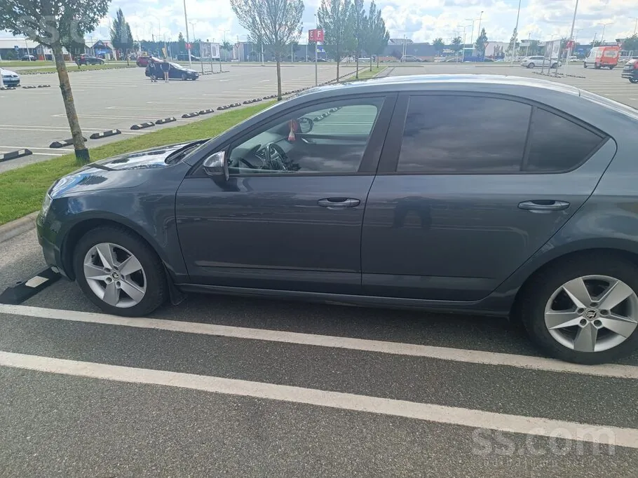 Skoda Octavia 2015 photo 2