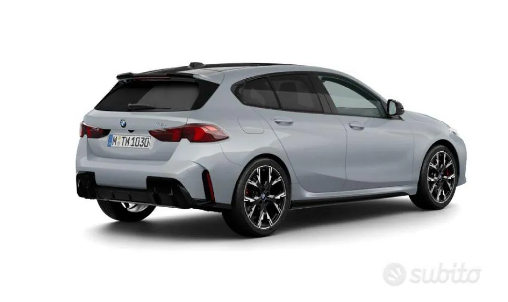 BMW 118D 2026 photo 2