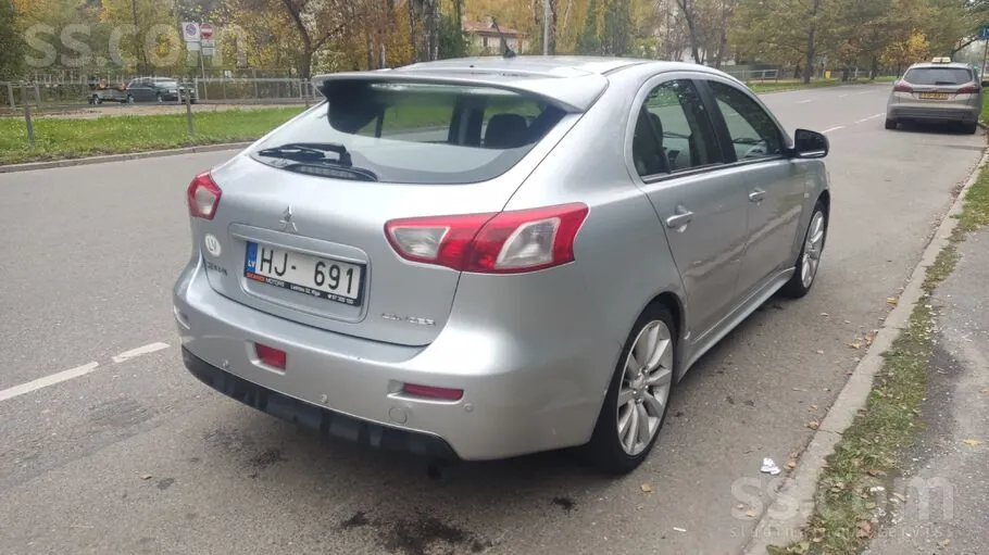 Mitsubishi Lancer 2009 photo 2