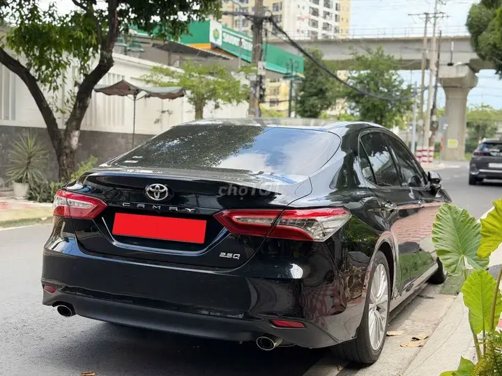 Toyota Camry 2020 photo 2