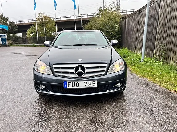 Mercedes-Benz C200