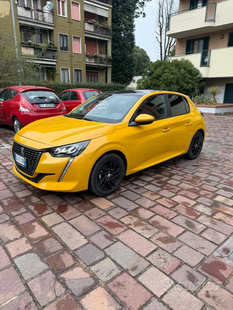 Peugeot 208 2021 photo 3
