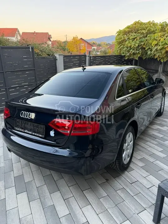 Audi A4 2009 photo 3