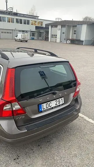 Volvo V70 2011 photo 4