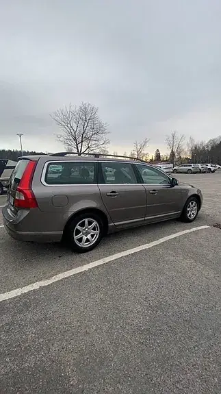 Volvo V70 2011 photo 3