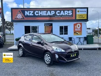 Toyota Aqua 2015 photo 2