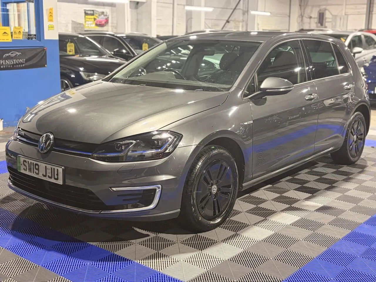 Volkswagen E-Golf 2019 photo 2