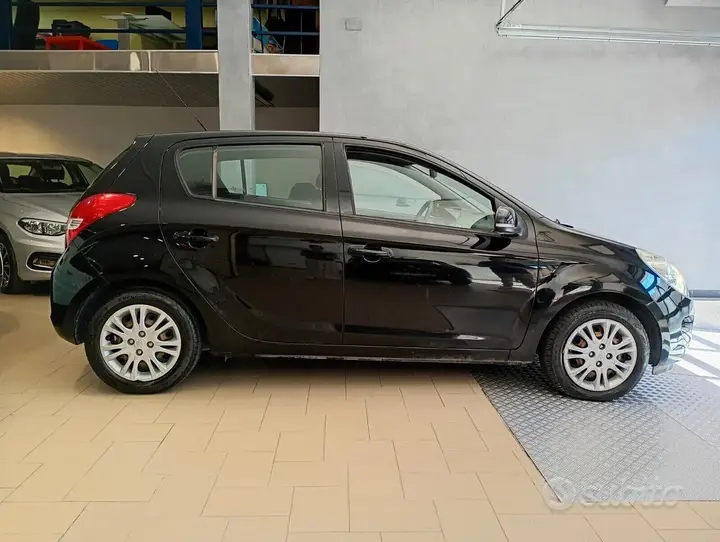 Hyundai I20 2011 photo 5
