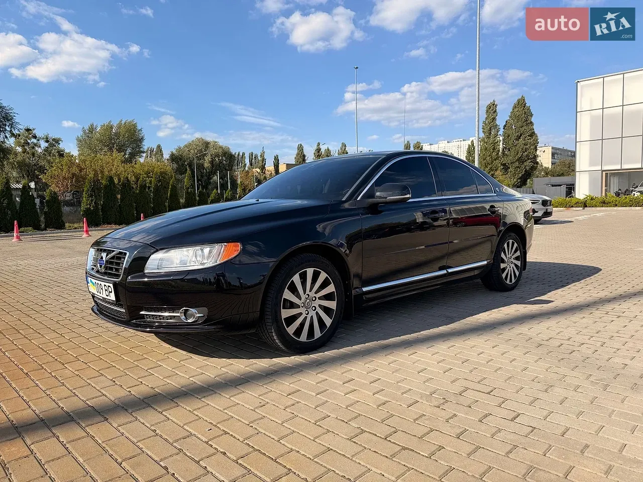 Volvo S80