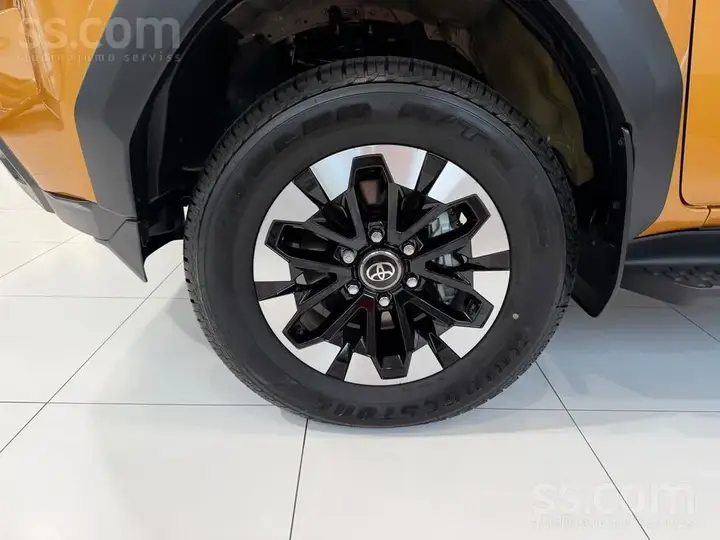 Toyota Hilux 2026 photo 2