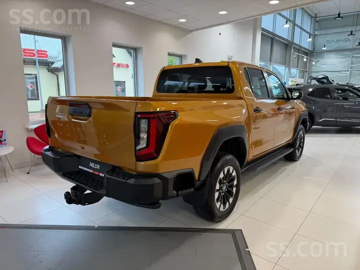 Toyota Hilux 2026 photo 5