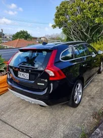Volvo V60 2011 photo 2