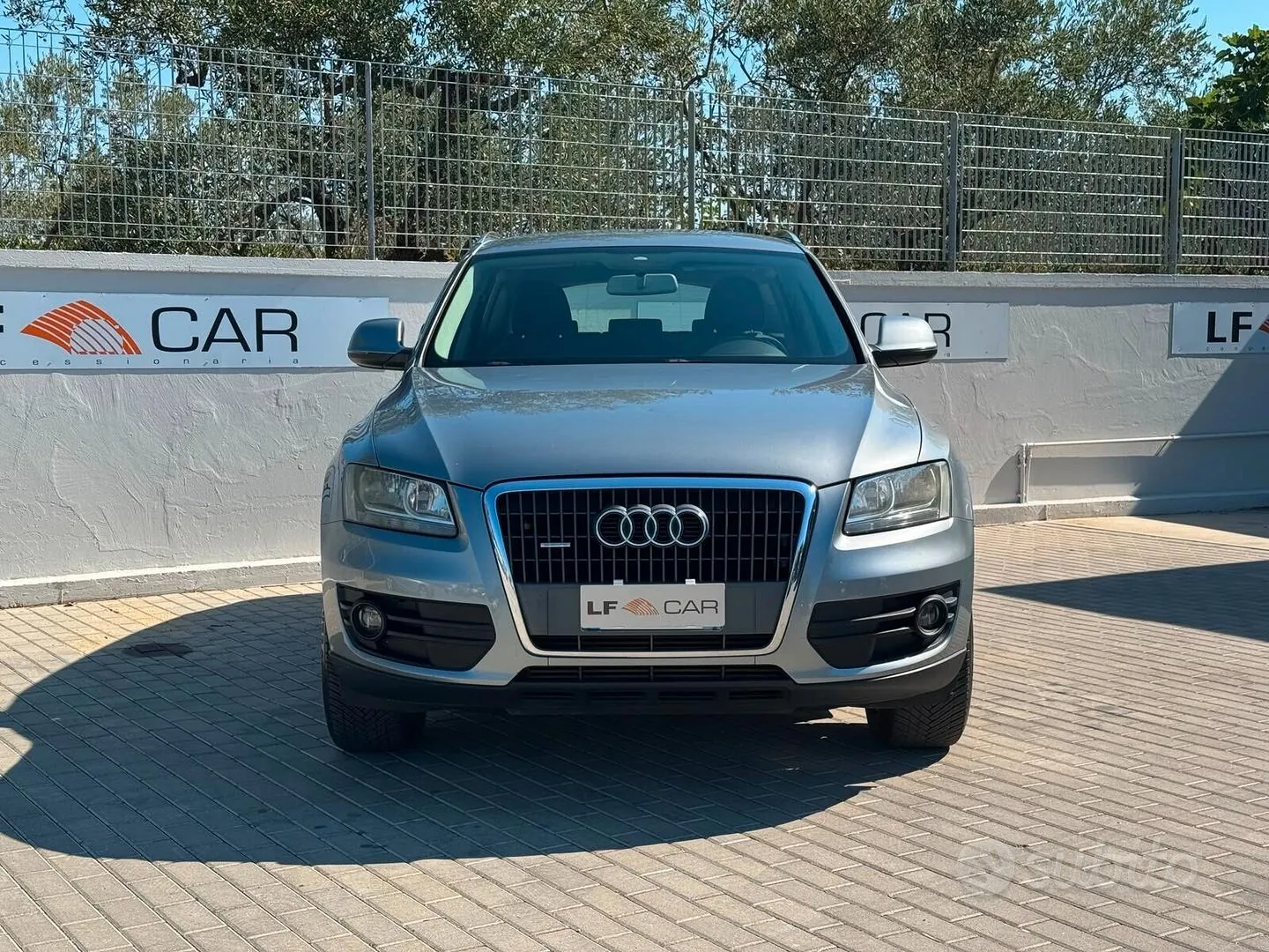 Audi Q5 2010 photo 2