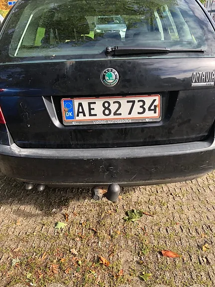 Skoda Octavia 2011 photo 2