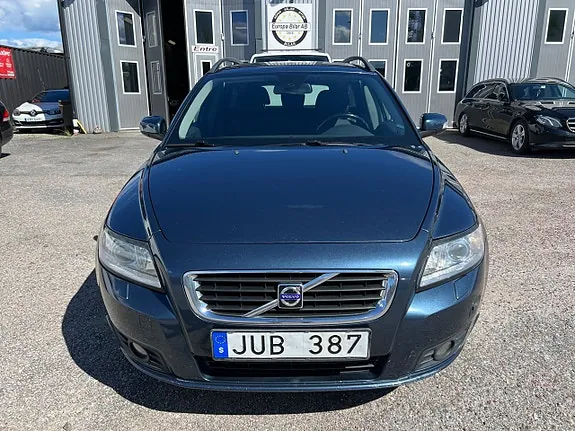 Volvo V50 2009 photo 2