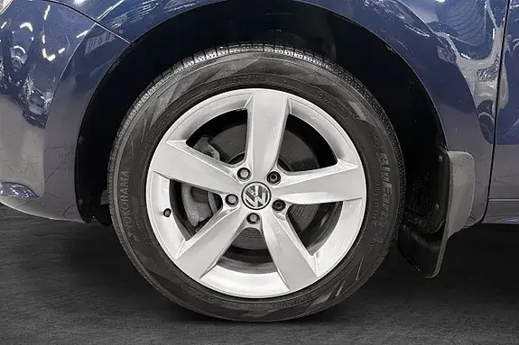 Volkswagen Sharan 2012 photo 2