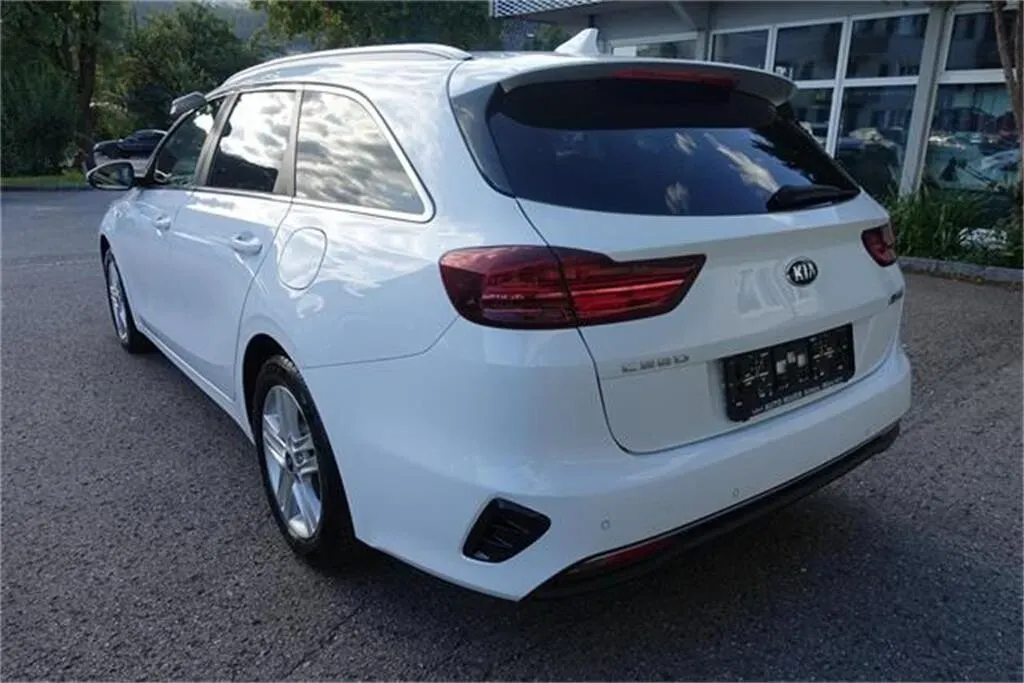 Kia Ceed 2021 photo 3