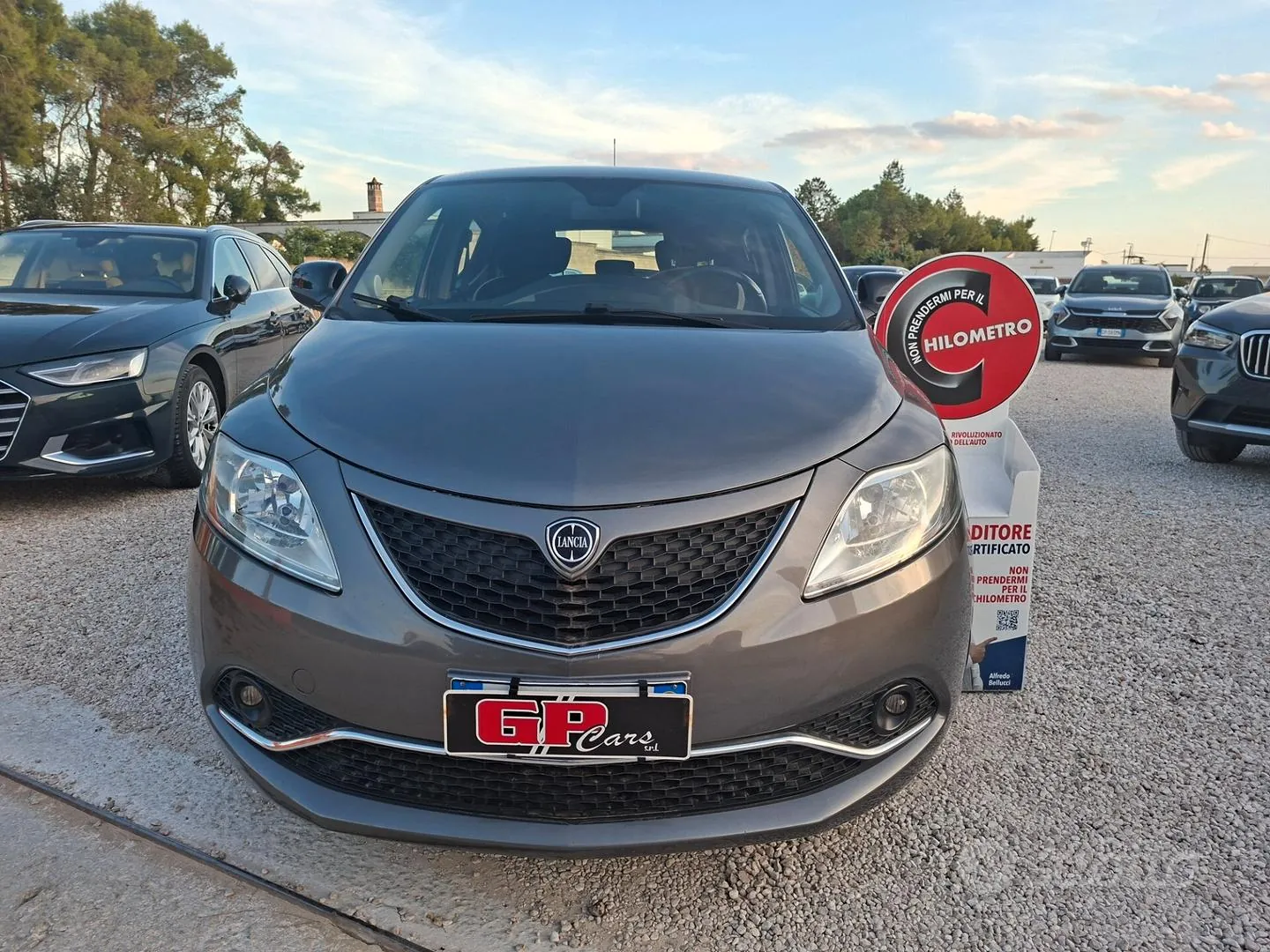 Lancia Ypsilon 2016 photo 2