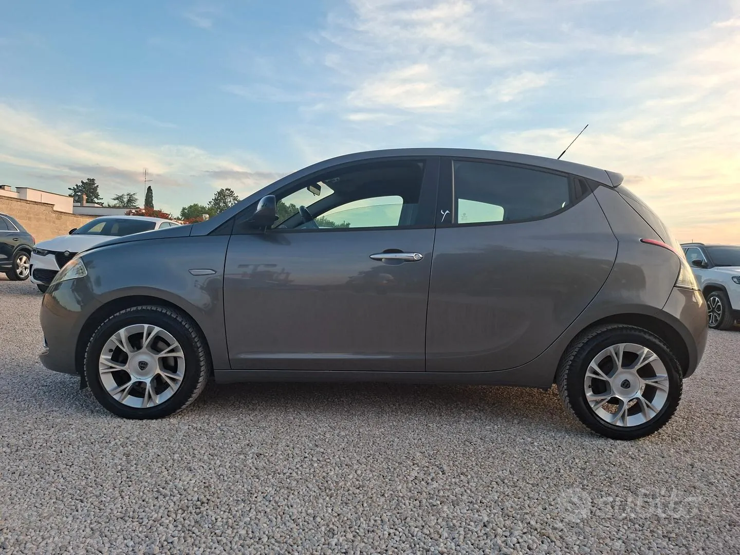 Lancia Ypsilon 2016 photo 4