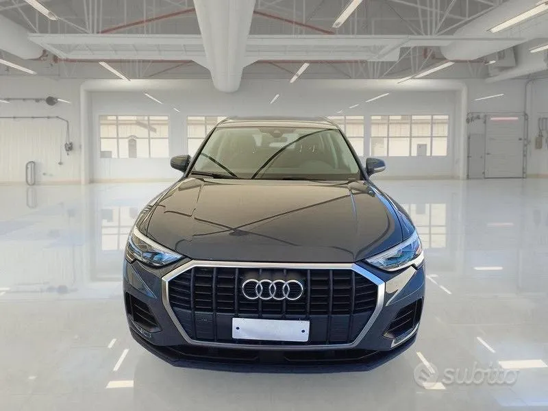 Audi Q3 2022 photo 2
