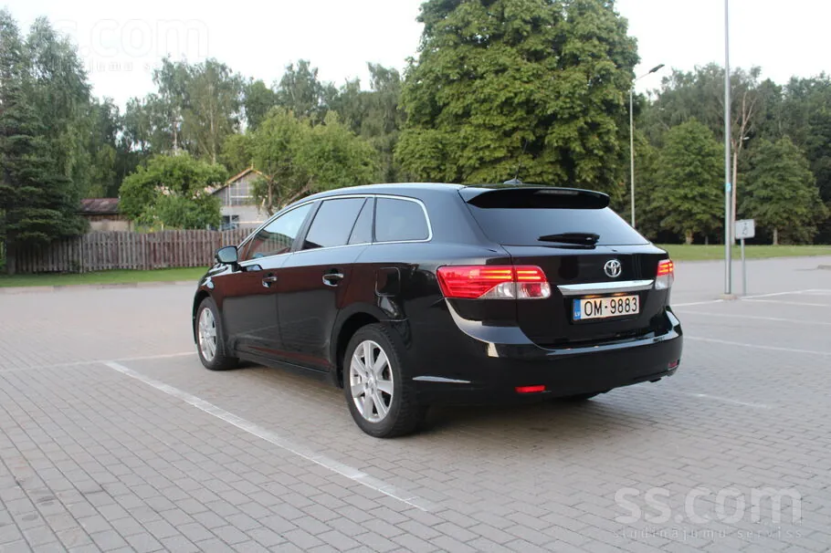 Toyota Avensis 2014 photo 5