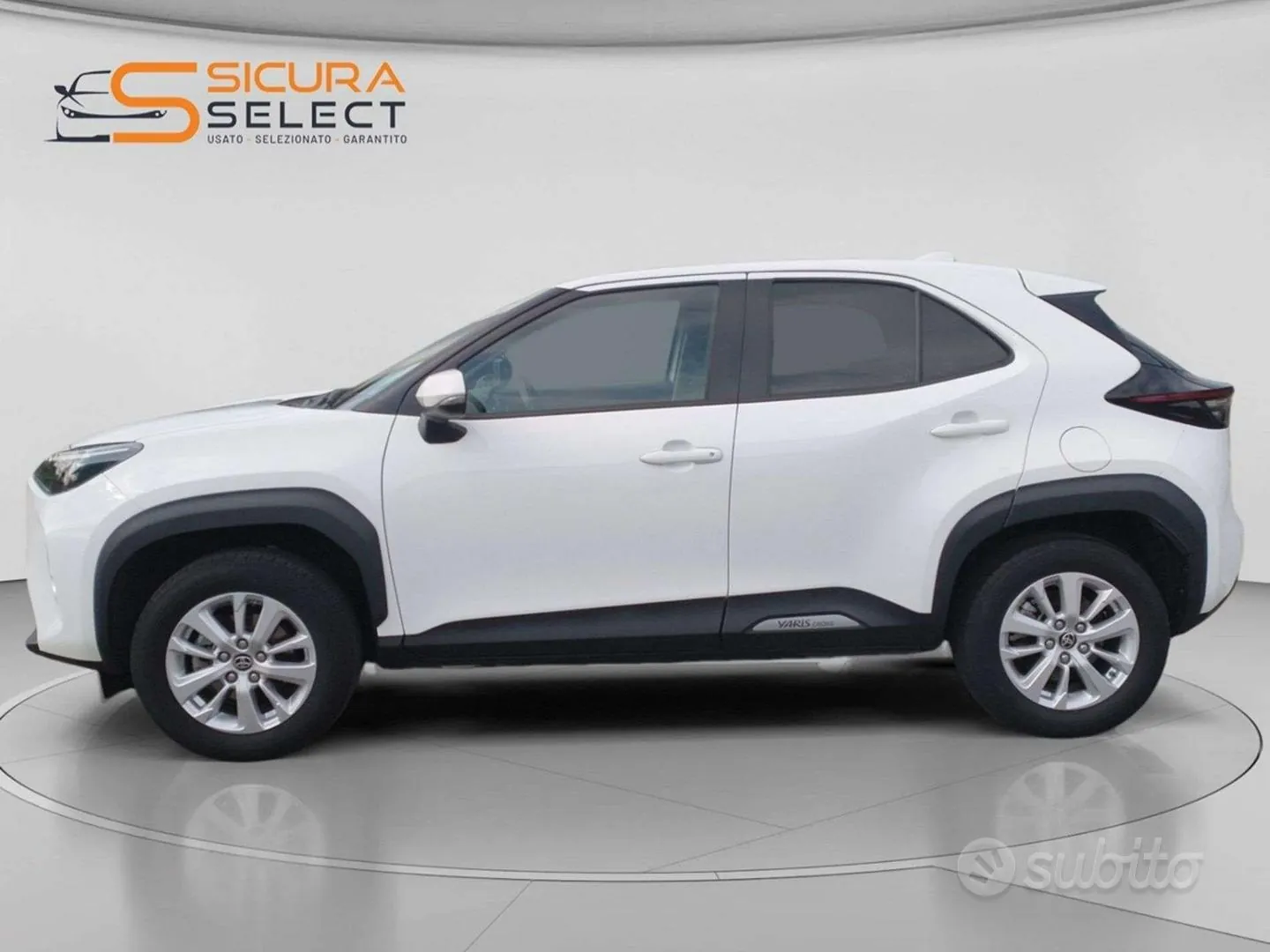 Toyota Yaris Cross 2023 photo 2