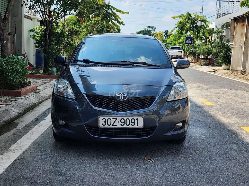 Toyota Yaris 2010 photo 2
