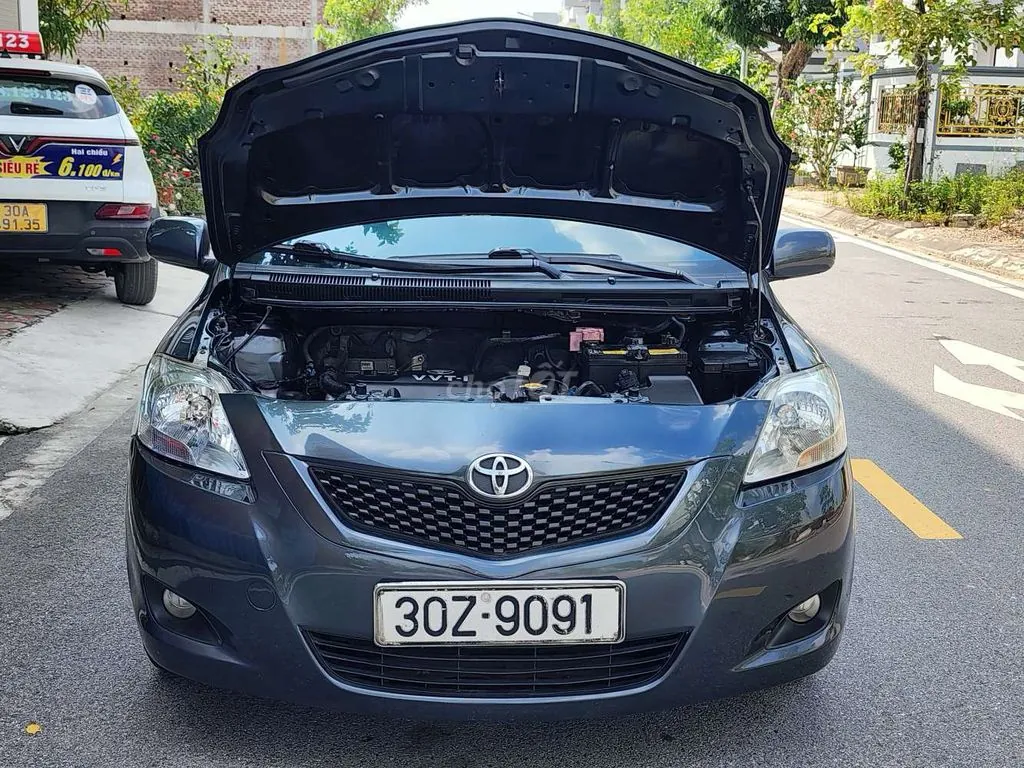 Toyota Yaris 2010 photo 4