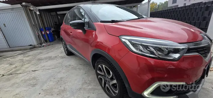 Renault Captur 2018 photo 2