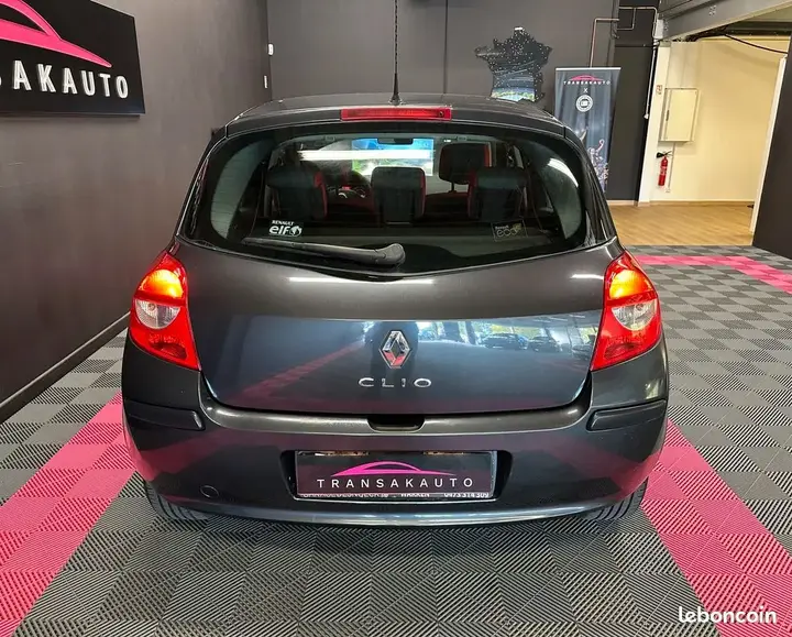 Renault Clio 2008 photo 5