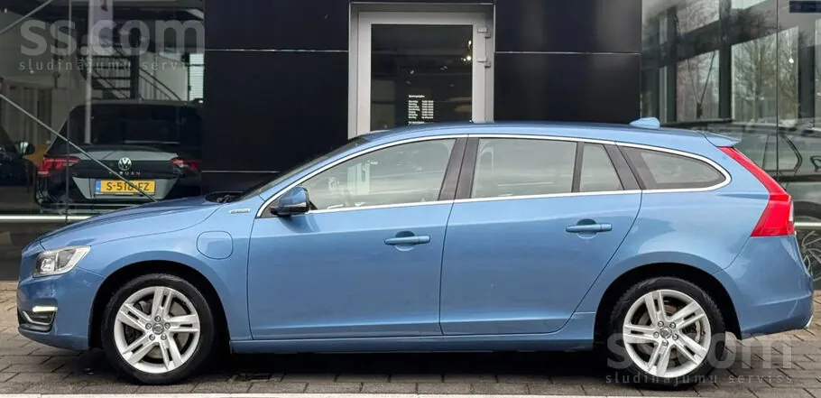 Volvo V60 2014 photo 2