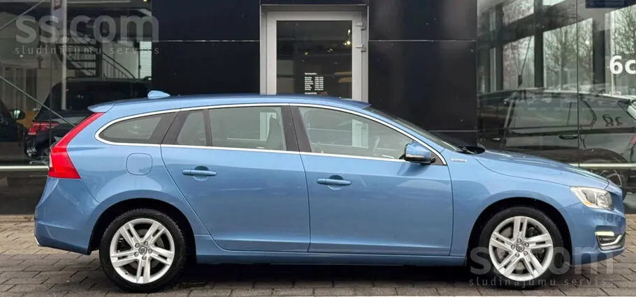 Volvo V60 2014 photo 4