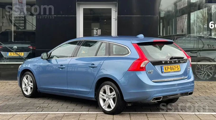 Volvo V60 2014 photo 3