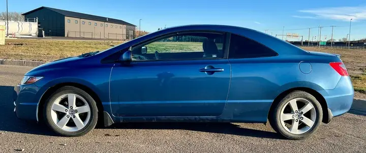 Honda Civic 2009 photo 2