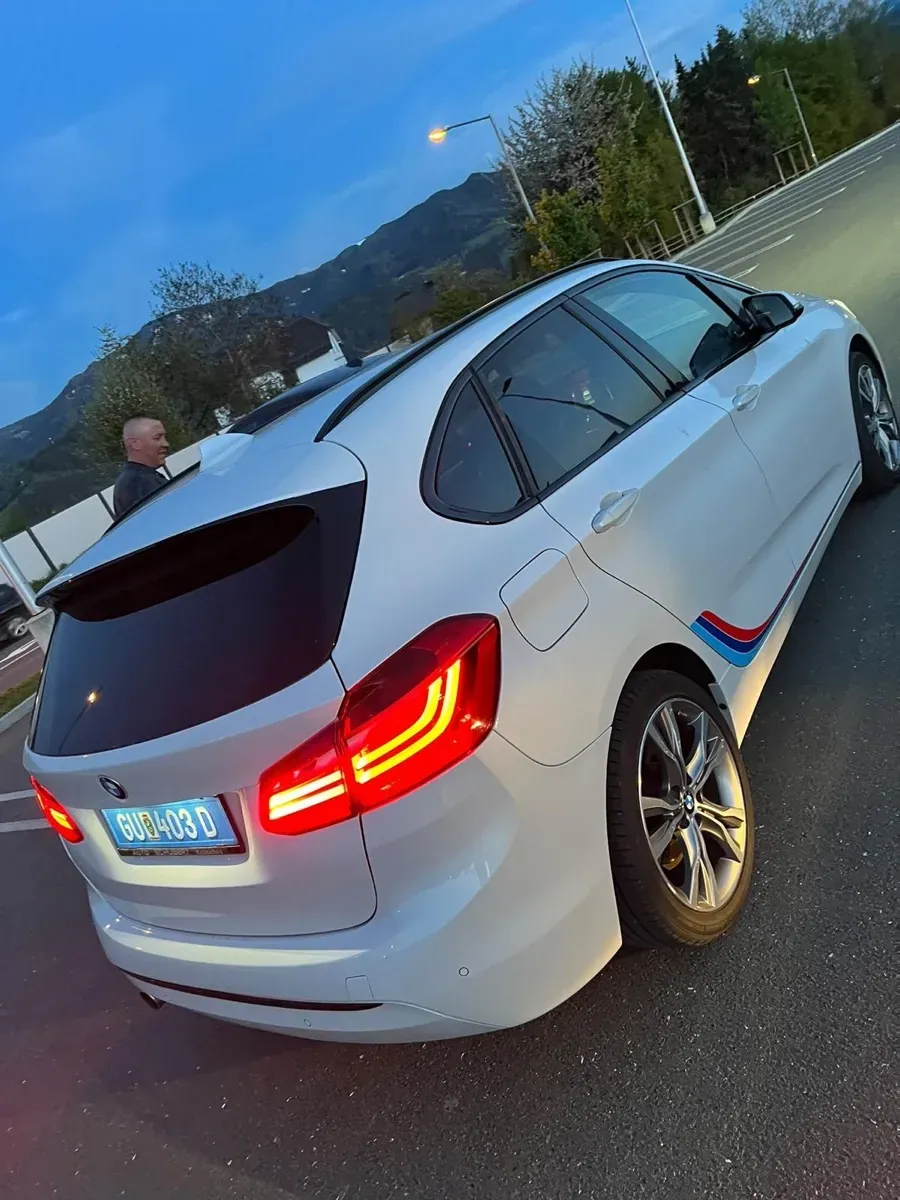 BMW 2 Series 2016 photo 2