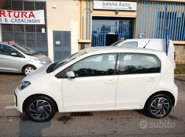 Volkswagen Up