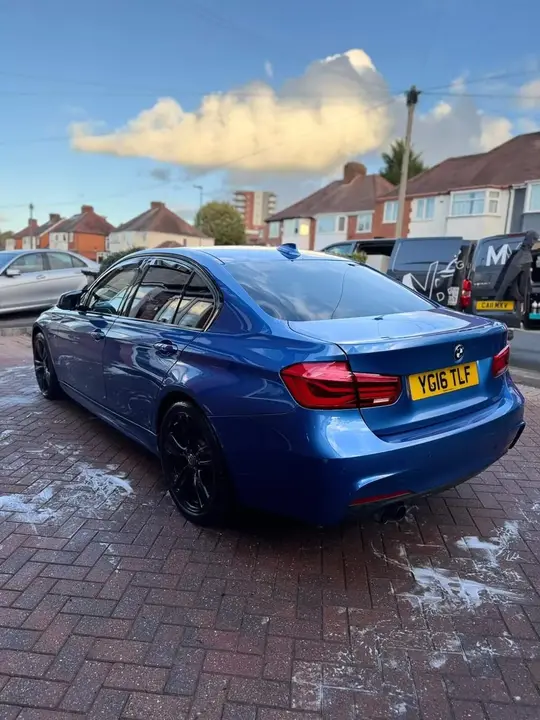 BMW 3 Series 2016 photo 2