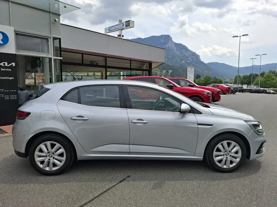 Renault Megane 2022 photo 3